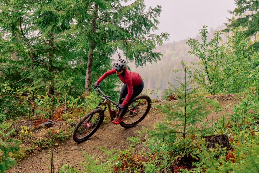 2026-03-12-2025_shovel_and_shred_emba_red_bull_holly_roa_hjr_photos__305-001-1.jpg